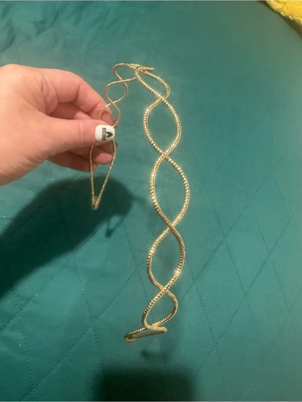 Gold-Tone Twisted Headband - Elegant Women’s Hair Accessory